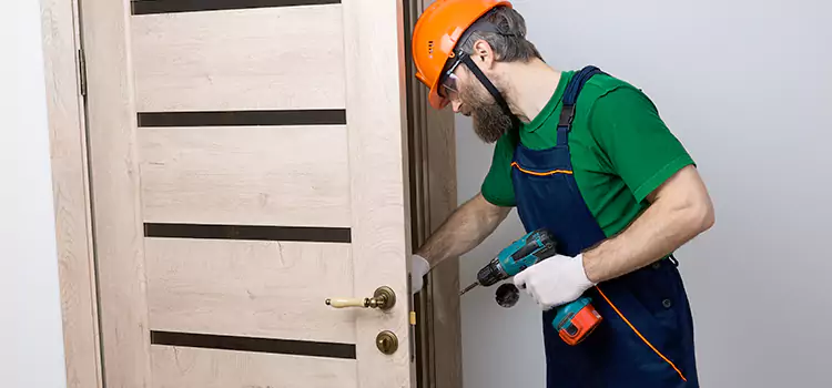 Replace Internal Door Handle with Lock Ennis